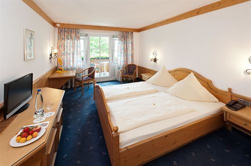 Hotel Feldmochinger Hof Munich